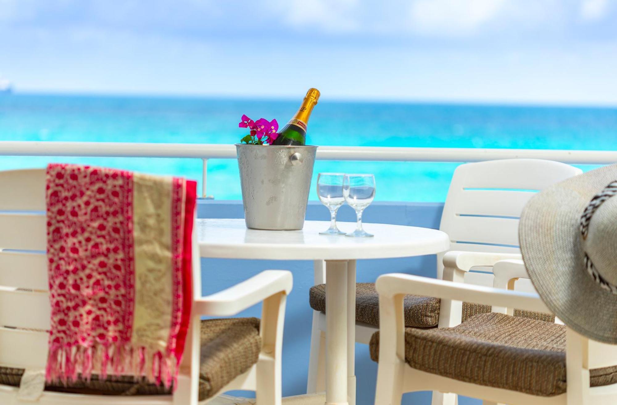 La Vista Resort Simpson Bay Eksteriør bilde